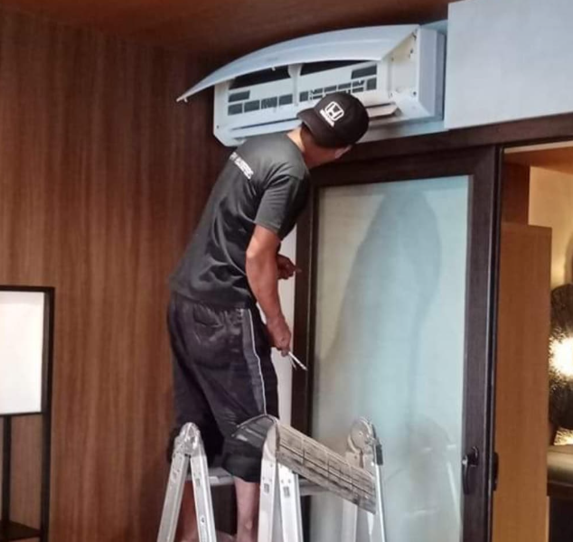 Aircon Indoor Unit repaint in Bangkal